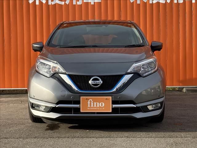 ノート ｅ－ＰＯＷＥＲ　ＭＥＤＡＬＩＳＴ　禁煙車　ＳＤナビ　オートエアコン　インテリジェントエマージェンシーブレーキ　スマートキー　純正アルミホイール　オートライト　ＥＴＣ　ＬＥＤライト　バニティーミラー　パワーウインドウ　パワーステアリング（16枚目）