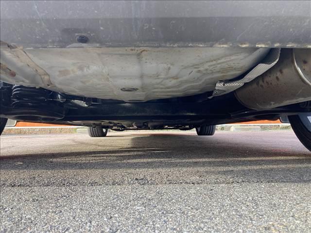 ノート ｅ－ＰＯＷＥＲ　ＭＥＤＡＬＩＳＴ　禁煙車　ＳＤナビ　オートエアコン　インテリジェントエマージェンシーブレーキ　スマートキー　純正アルミホイール　オートライト　ＥＴＣ　ＬＥＤライト　バニティーミラー　パワーウインドウ　パワーステアリング（20枚目）