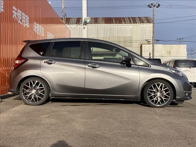 ノート ｅ－ＰＯＷＥＲ　ＭＥＤＡＬＩＳＴ　禁煙車　ＳＤナビ　オートエアコン　インテリジェントエマージェンシーブレーキ　スマートキー　純正アルミホイール　オートライト　ＥＴＣ　ＬＥＤライト　バニティーミラー　パワーウインドウ　パワーステアリング（27枚目）