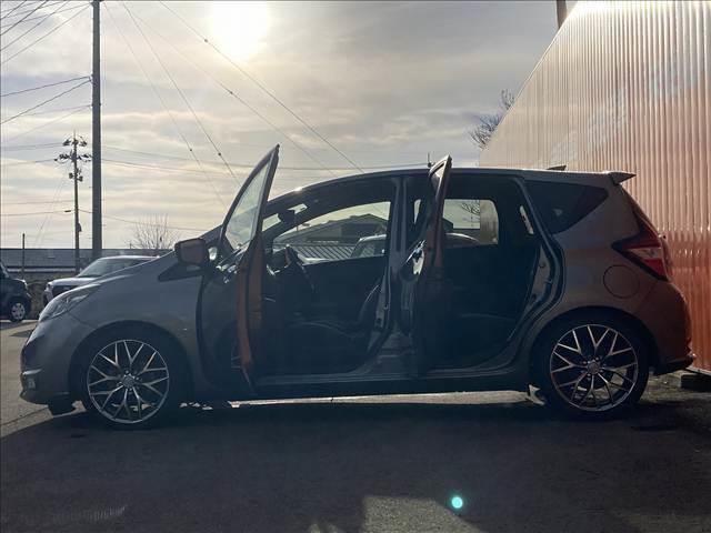 ノート ｅ－ＰＯＷＥＲ　ＭＥＤＡＬＩＳＴ　禁煙車　ＳＤナビ　オートエアコン　インテリジェントエマージェンシーブレーキ　スマートキー　純正アルミホイール　オートライト　ＥＴＣ　ＬＥＤライト　バニティーミラー　パワーウインドウ　パワーステアリング（30枚目）