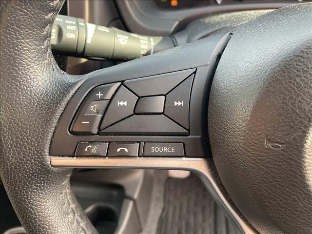 ノート ｅ－ＰＯＷＥＲ　ＭＥＤＡＬＩＳＴ　禁煙車　ＳＤナビ　オートエアコン　インテリジェントエマージェンシーブレーキ　スマートキー　純正アルミホイール　オートライト　ＥＴＣ　ＬＥＤライト　バニティーミラー　パワーウインドウ　パワーステアリング（42枚目）