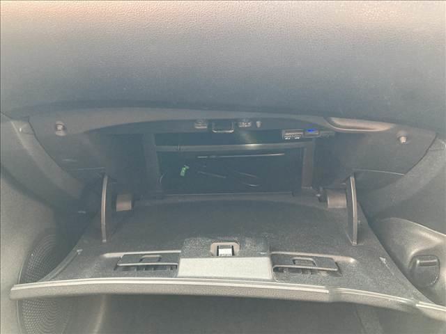 ノート ｅ－ＰＯＷＥＲ　ＭＥＤＡＬＩＳＴ　禁煙車　ＳＤナビ　オートエアコン　インテリジェントエマージェンシーブレーキ　スマートキー　純正アルミホイール　オートライト　ＥＴＣ　ＬＥＤライト　バニティーミラー　パワーウインドウ　パワーステアリング（68枚目）