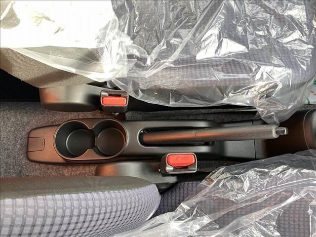 アルト Ｆ　禁煙車　４ＷＤ　５ＭＴ　ＳＤナビ　バックカメラ　ＥＴＣ　シートヒーター　キーレスキー　ＳＲＳエアバック　マニュアルエアコン　パワーステアリング　パワーウインドウ（28枚目）