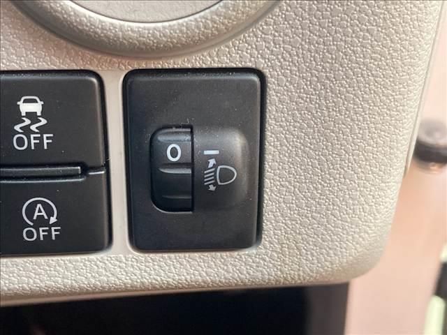 ミライース Ｘ“ＳＡＩＩＩ”　禁煙車　４ＷＤ　スマートアシストＩＩＩ　ＬＥＤライト　ヘッドライトレベライザー　アイドリングストップ　オートライト　オートハイビーム　パワーウインドウ　パワーステアリング（12枚目）