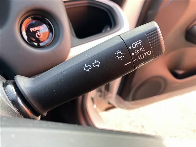 フィット ｅ：ＨＥＶ　ＨＯＭＥ　禁煙車　４ＷＤ　メモリーナビ　ＥＴＣ　ホンダセンシング　アダプティブクルーズコントロール　ドライブレコーダー　スマートキー　ＬＥＤライト　バックカメラ　オートエアコン　オートライト　ＵＳＢ（44枚目）