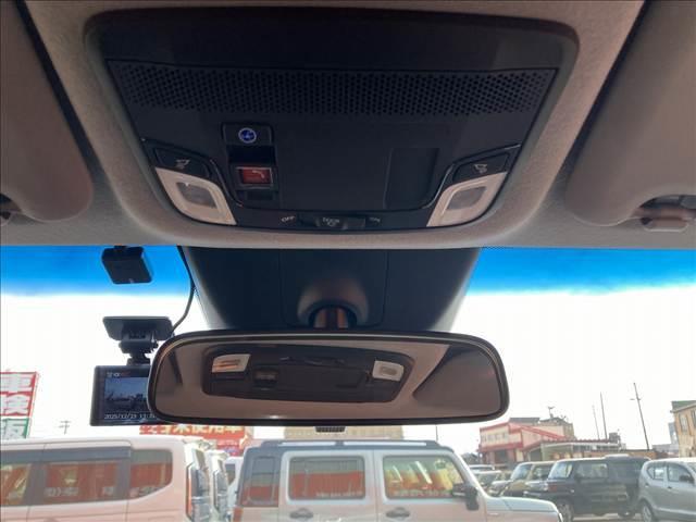 フィット ｅ：ＨＥＶ　ＨＯＭＥ　禁煙車　４ＷＤ　メモリーナビ　ＥＴＣ　ホンダセンシング　アダプティブクルーズコントロール　ドライブレコーダー　スマートキー　ＬＥＤライト　バックカメラ　オートエアコン　オートライト　ＵＳＢ（51枚目）