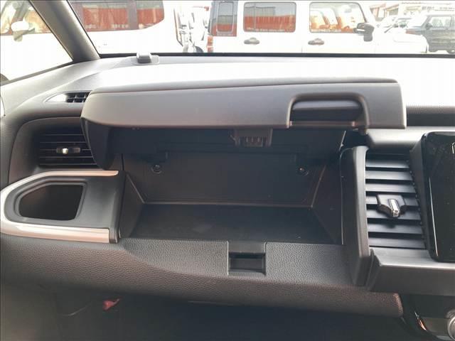 フィット ｅ：ＨＥＶ　ＨＯＭＥ　禁煙車　４ＷＤ　メモリーナビ　ＥＴＣ　ホンダセンシング　アダプティブクルーズコントロール　ドライブレコーダー　スマートキー　ＬＥＤライト　バックカメラ　オートエアコン　オートライト　ＵＳＢ（55枚目）