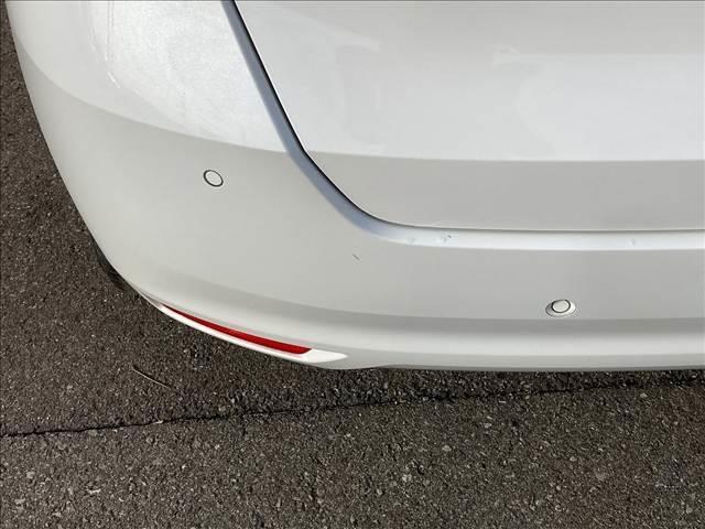 フィット ｅ：ＨＥＶ　ＨＯＭＥ　禁煙車　４ＷＤ　メモリーナビ　ＥＴＣ　ホンダセンシング　アダプティブクルーズコントロール　ドライブレコーダー　スマートキー　ＬＥＤライト　バックカメラ　オートエアコン　オートライト　ＵＳＢ（71枚目）