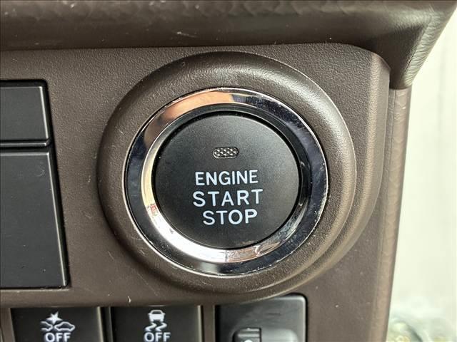 トール Ｘ　禁煙車　ＳＤナビ　スマートキー　ＥＴＣ　スマートアシストＩＩＩ　バックカメラ　サンシェード　ドライブレコーダー　バニティーミラー　パワーステアリング　チルトステアリング　パワーウインドウ（12枚目）
