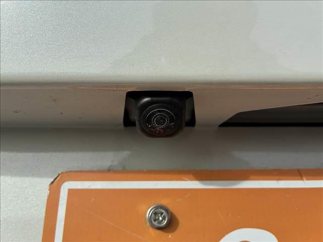 トール Ｘ　禁煙車　ＳＤナビ　スマートキー　ＥＴＣ　スマートアシストＩＩＩ　バックカメラ　サンシェード　ドライブレコーダー　バニティーミラー　パワーステアリング　チルトステアリング　パワーウインドウ（13枚目）