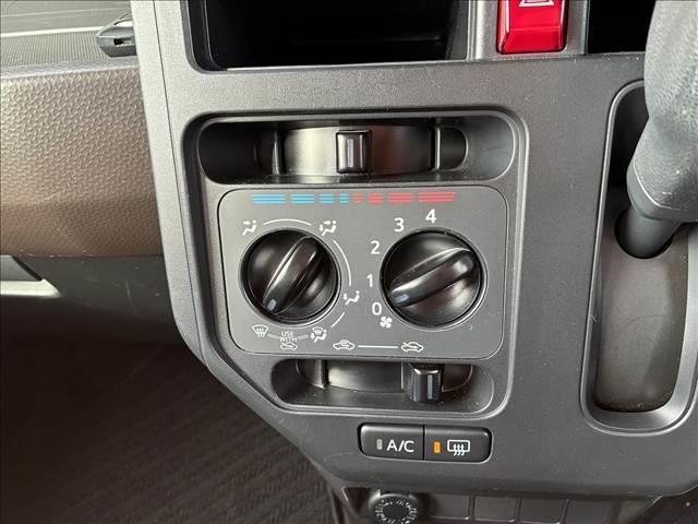 トール Ｘ　禁煙車　ＳＤナビ　スマートキー　ＥＴＣ　スマートアシストＩＩＩ　バックカメラ　サンシェード　ドライブレコーダー　バニティーミラー　パワーステアリング　チルトステアリング　パワーウインドウ（64枚目）