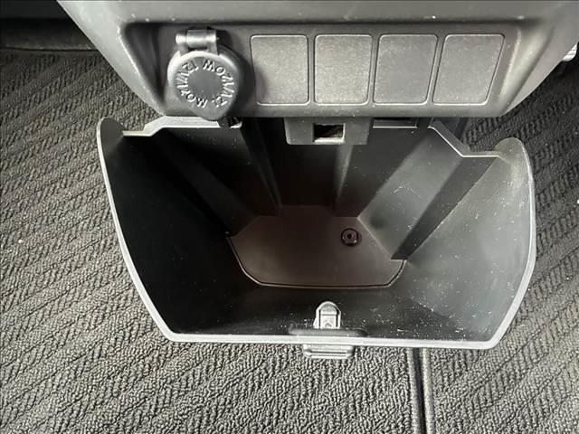 トール Ｘ　禁煙車　ＳＤナビ　スマートキー　ＥＴＣ　スマートアシストＩＩＩ　バックカメラ　サンシェード　ドライブレコーダー　バニティーミラー　パワーステアリング　チルトステアリング　パワーウインドウ（66枚目）