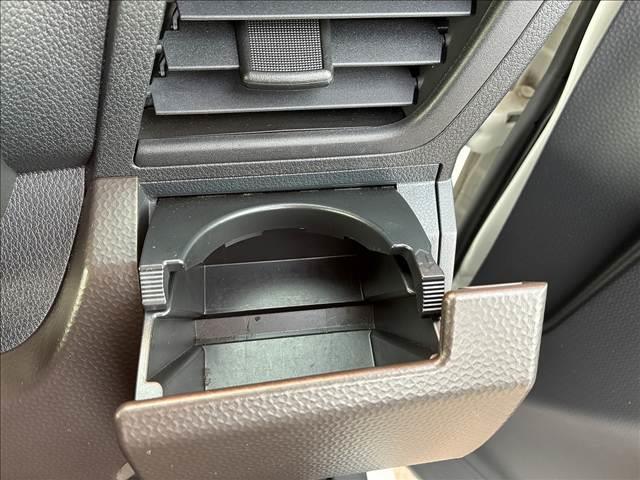 トール Ｘ　禁煙車　ＳＤナビ　スマートキー　ＥＴＣ　スマートアシストＩＩＩ　バックカメラ　サンシェード　ドライブレコーダー　バニティーミラー　パワーステアリング　チルトステアリング　パワーウインドウ（73枚目）