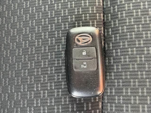 トール Ｘ　禁煙車　ＳＤナビ　スマートキー　ＥＴＣ　スマートアシストＩＩＩ　バックカメラ　サンシェード　ドライブレコーダー　バニティーミラー　パワーステアリング　チルトステアリング　パワーウインドウ（75枚目）