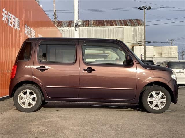 ミラココア ココアＸ　禁煙車　ＳＤナビ　オートエアコン　チルトステアリング　スペアタイヤ　キーレスキー　バニティーミラー　ドリンクホルダー　パワーウインドウ　パワーステアリング（26枚目）