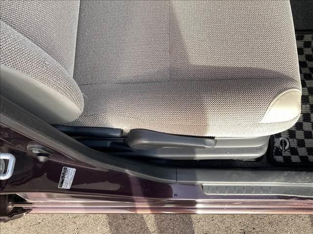 ミラココア ココアＸ　禁煙車　ＳＤナビ　オートエアコン　チルトステアリング　スペアタイヤ　キーレスキー　バニティーミラー　ドリンクホルダー　パワーウインドウ　パワーステアリング（61枚目）