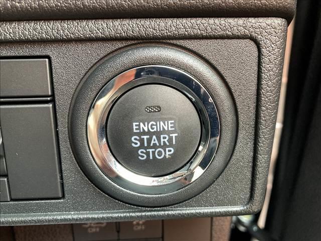 ムーヴ Ｇ　届出済未使用車　４ＷＤ　電動スライドドア　ＬＥＤライト　スマートアシストＩＩＩ　純正アルミホイール　チルトステアリング　シートリフター　アイドリングストップ　オートライト　オートハイビーム（11枚目）