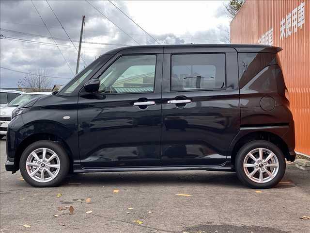 ムーヴ Ｇ　届出済未使用車　４ＷＤ　電動スライドドア　ＬＥＤライト　スマートアシストＩＩＩ　純正アルミホイール　チルトステアリング　シートリフター　アイドリングストップ　オートライト　オートハイビーム（29枚目）