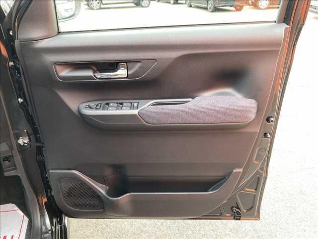 ムーヴ Ｇ　届出済未使用車　４ＷＤ　電動スライドドア　ＬＥＤライト　スマートアシストＩＩＩ　純正アルミホイール　チルトステアリング　シートリフター　アイドリングストップ　オートライト　オートハイビーム（32枚目）