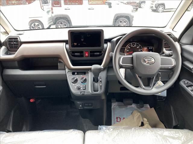 ムーヴ Ｌ　届出済未使用車　４ＷＤ　ＬＥＤライト　スマートアシストＩＩＩ　アイドリングストップ　オートライト　オートハイビーム　キーレスキー　マニュアルエアコン　電動格納ミラー　ドリンクホルダー（8枚目）