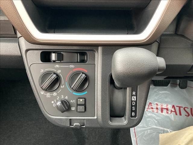 ムーヴ Ｌ　届出済未使用車　４ＷＤ　ＬＥＤライト　スマートアシストＩＩＩ　アイドリングストップ　オートライト　オートハイビーム　キーレスキー　マニュアルエアコン　電動格納ミラー　ドリンクホルダー（54枚目）