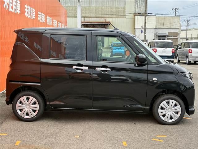 ムーヴ Ｌ　届出済未使用車　４ＷＤ　両側スライドドア　スマートアシストＩＩＩ　アイドリングストップ　キーレスキー　ＬＥＤライト　ヘッドライトレベライザー　マニュアルエアコン　パワーウインドウ（25枚目）