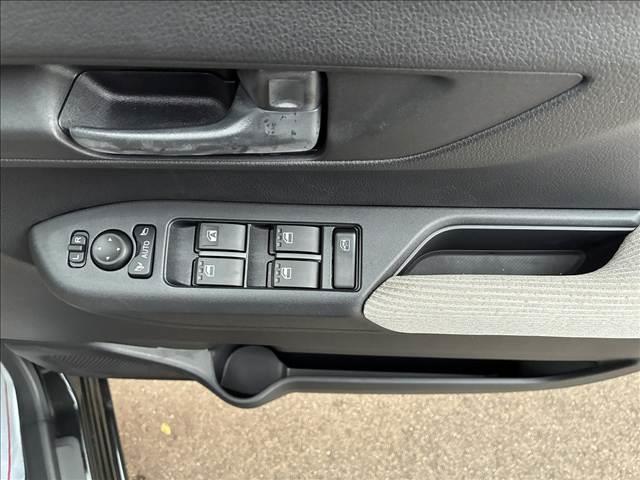 ムーヴ Ｌ　届出済未使用車　４ＷＤ　両側スライドドア　スマートアシストＩＩＩ　アイドリングストップ　キーレスキー　ＬＥＤライト　ヘッドライトレベライザー　マニュアルエアコン　パワーウインドウ（38枚目）