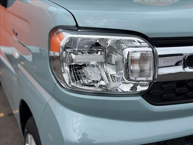 スペーシア ハイブリッドＧ　届出済未使用車　４ＷＤ　両側スライドドア　スズキセーフティーサポート　ＬＥＤライト　オートライト　オートエアコン　アイドリングストップ　スマートキー　バニティーミラー　パワーウインドウ（12枚目）