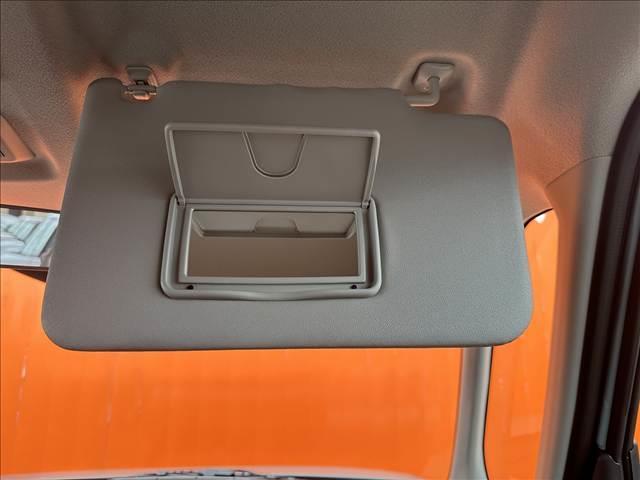 スペーシア ハイブリッドＧ　届出済未使用車　４ＷＤ　両側スライドドア　スズキセーフティーサポート　ＬＥＤライト　オートライト　オートエアコン　アイドリングストップ　スマートキー　バニティーミラー　パワーウインドウ（48枚目）