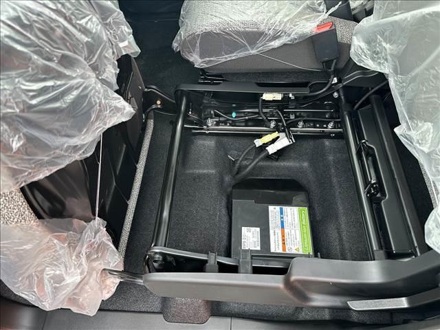 スペーシア ハイブリッドＧ　届出済未使用車　４ＷＤ　両側スライドドア　スズキセーフティーサポート　ＬＥＤライト　オートライト　オートエアコン　アイドリングストップ　スマートキー　バニティーミラー　パワーウインドウ（67枚目）