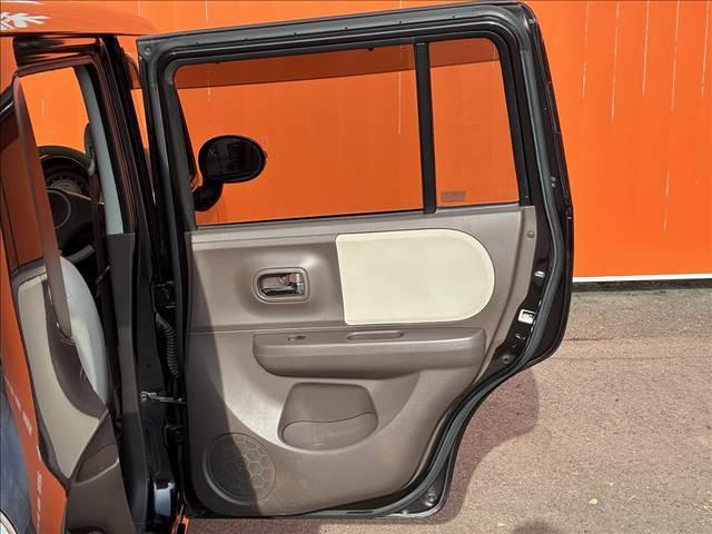 アルトラパンショコラ Ｘ　禁煙車　４ＷＤ　オートエアコン　シートヒーター　ＣＤデッキ　アイドリングストップ　スマートキー　パワーステアリング　パワーウインドウ　ドリンクホルダー　シガーソケット　オートライト（56枚目）