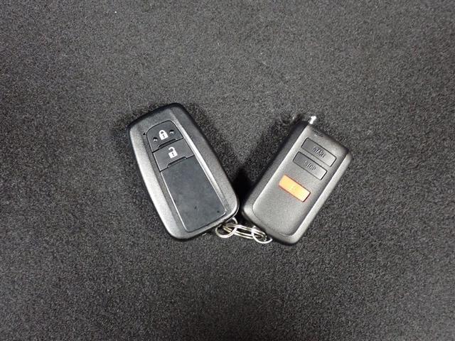 カローラスポーツ ハイブリッドＧ　フルセグ　メモリーナビ　バックカメラ　衝突被害軽減システム　ＥＴＣ　ＬＥＤヘッドランプ（30枚目）