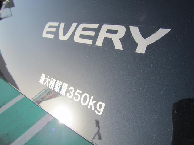 エブリイ ＰＡリミテッド　５型　４ＷＤ　４ＡＴ　キーレスエントリー　オートライト　スライドドア　４ＷＤ　アイドリングストップ　横滑り防止機能　衝突安全ボディ（22枚目）