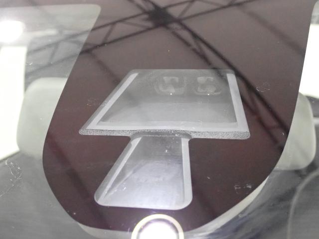 ��Q�������m���āA�Փ˂̉\��������ꍇ�A�^�]�҂֌x�����𔭂�����A�Փ˂̉\���������ꍇ�A�u���[�L�̕⏕������s���A�������ďՓ˔�Q���y������V�X�e���ł��B