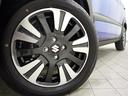 アルミホイール付!鉄ホイールと違って軽いので燃費にも影響してきます。ガソリンの高騰に少しは貢献します!足元がきまります。