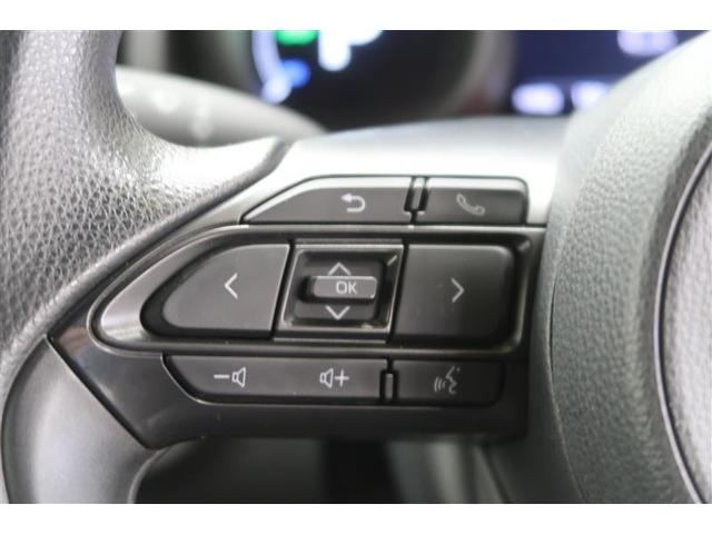 ヤリス ハイブリッドＧ　４ＷＤ　メモリーナビ　ミュージックプレイヤー接続可　バックカメラ　衝突被害軽減システム　ＥＴＣ　ドラレコ　ワンオーナー　記録簿（23枚目）