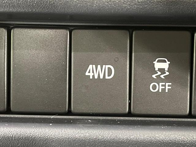 KCエアコン・パワステ 届出済未使用車 4WD 禁煙車 届出済未使用車 オーディオ オートライト マニュアルエアコン 横滑り防止装置 ライトレベライザー(4枚目)