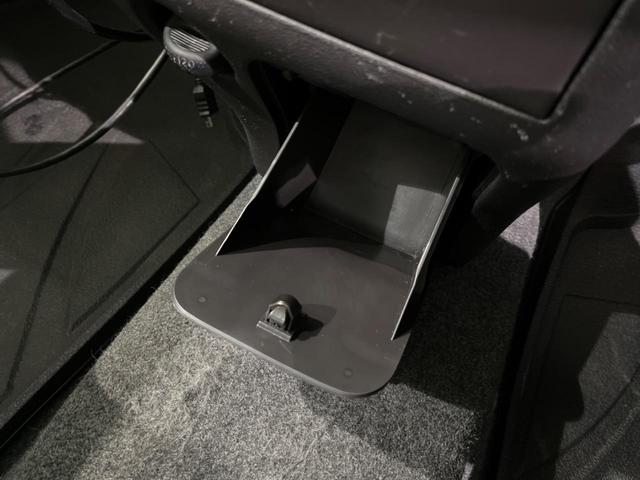 カスタム G 4WD 禁煙車 メモリーナビ フルセグ バックカメラ オートエアコン スマートキー アイドリングストップ HIDライト 14インチホイール シートリフター 電動格納ミラー ETC(32枚目)