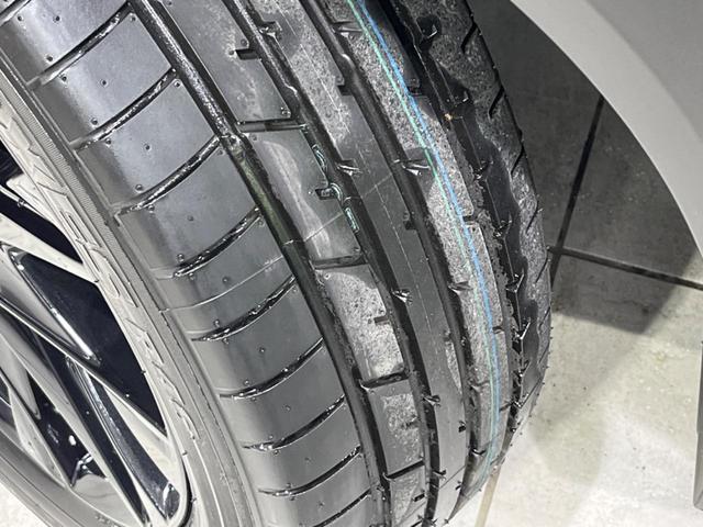 XD ブラックトーンエディション 4WD 登録済未使用車 衝突被害軽減装置 レーダークルーズ 10型ナビ フルセグ 全周囲カメラ 前席シートヒーター ステアリングヒーター スマートキー LEDライト 純正19インチホイール(30枚目)