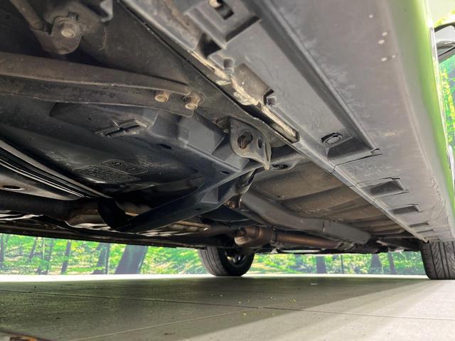 エクシーガクロスオーバー７ ２．５ｉアイサイト　４ＷＤ　禁煙車　衝突軽減　純正ナビ　レーダークルーズ　バックカメラ　ＥＴＣ　Ｂｌｕｅｔｏｏｔｈ　フルセグ　ドラレコ　シートヒーター　ＨＩＤヘッドライト　ルーフレール　スマートキー　革巻きステアリング（22枚目）