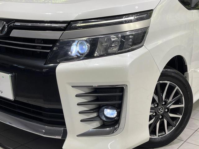ヴォクシー ＺＳ　煌ＩＩ　４ＷＤ　禁煙車　衝突軽減　純正ナビ　バックカメラ　両側電動ドア　寒冷地仕様　７人乗　フルセグ　Ｂｌｕｅｔｏｏｔｈ　ＬＥＤライト　ＬＥＤフォグ　左右独立オートエアコン　オートライト　スマートキー（13枚目）
