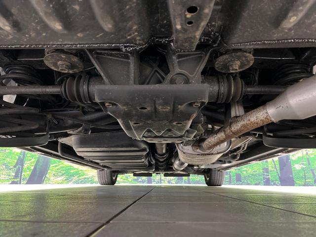 ヴォクシー ＺＳ　煌ＩＩ　４ＷＤ　禁煙車　衝突軽減　純正ナビ　バックカメラ　両側電動ドア　寒冷地仕様　７人乗　フルセグ　Ｂｌｕｅｔｏｏｔｈ　ＬＥＤライト　ＬＥＤフォグ　左右独立オートエアコン　オートライト　スマートキー（59枚目）