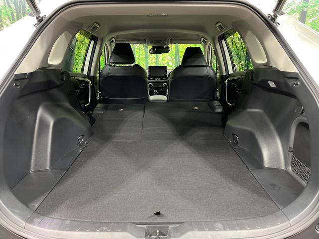ＲＡＶ４ ハイブリッドＧ　４ＷＤ　禁煙車　衝突軽減　９型ナビ　全周囲カメラ　ブラインドスポットモニター　ＥＴＣ　ドラレコ　レーダークルーズ　シートヒーター　電動リアゲート　ステアリングヒーター　コーナーセンサー　フルセグ（11枚目）