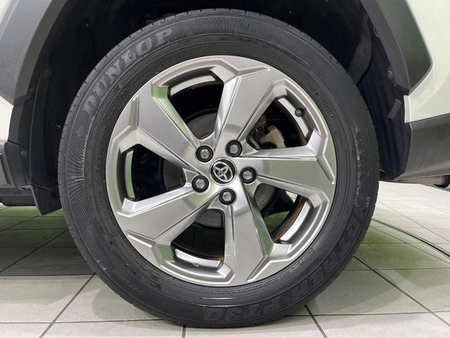 ＲＡＶ４ ハイブリッドＧ　４ＷＤ　禁煙車　衝突軽減　９型ナビ　全周囲カメラ　ブラインドスポットモニター　ＥＴＣ　ドラレコ　レーダークルーズ　シートヒーター　電動リアゲート　ステアリングヒーター　コーナーセンサー　フルセグ（34枚目）