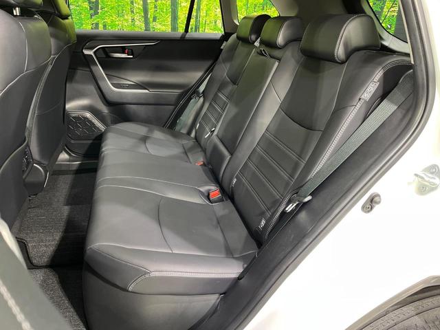 ＲＡＶ４ ハイブリッドＧ　４ＷＤ　禁煙車　衝突軽減　９型ナビ　全周囲カメラ　ブラインドスポットモニター　ＥＴＣ　ドラレコ　レーダークルーズ　シートヒーター　電動リアゲート　ステアリングヒーター　コーナーセンサー　フルセグ（41枚目）