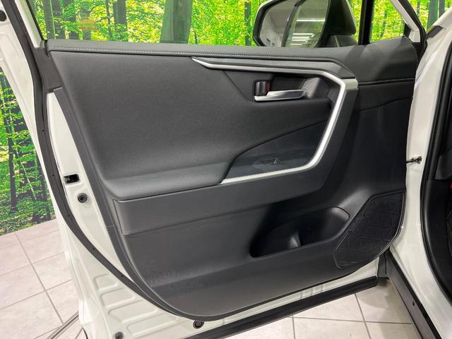 ＲＡＶ４ ハイブリッドＧ　４ＷＤ　禁煙車　衝突軽減　９型ナビ　全周囲カメラ　ブラインドスポットモニター　ＥＴＣ　ドラレコ　レーダークルーズ　シートヒーター　電動リアゲート　ステアリングヒーター　コーナーセンサー　フルセグ（51枚目）