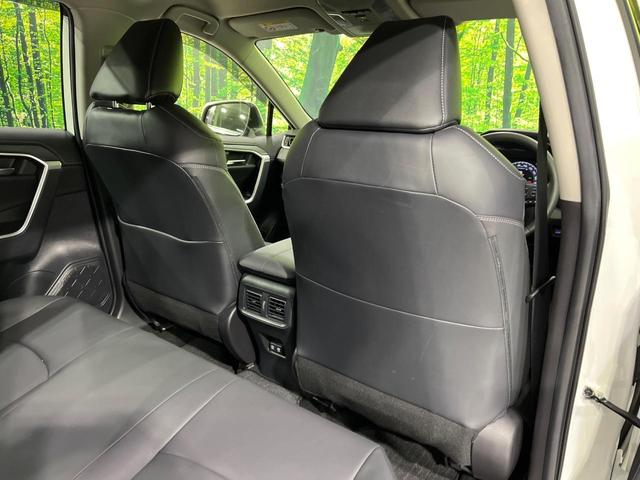 ＲＡＶ４ ハイブリッドＧ　４ＷＤ　禁煙車　衝突軽減　９型ナビ　全周囲カメラ　ブラインドスポットモニター　ＥＴＣ　ドラレコ　レーダークルーズ　シートヒーター　電動リアゲート　ステアリングヒーター　コーナーセンサー　フルセグ（52枚目）