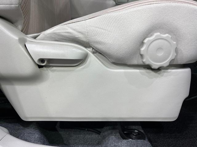 デイズルークス Ｘ　Ｖセレクション＋セーフティＩＩ　４ＷＤ　禁煙車　衝突軽減　ナビ　全周囲カメラ　シートヒーター　電動ドア　　オートエアコン　ヒーテッドドアミラー　スマートキー　アイドリングストップ　バニティミラー（41枚目）