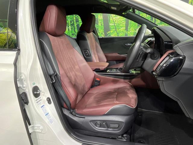 クラウンハイブリッド ＲＳアドバンス　Ｆｏｕｒ　４ＷＤ　禁煙車　衝突軽減　メーカーナビ　バックカメラ　ドライブレコーダー　ＥＴＣ　パワーシート　合皮レザーシート　オートブレーキホールド　レーダークルーズ　ＬＥＤヘッドライト　Ｂｌｕｅｔｏｏｔｈ（9枚目）