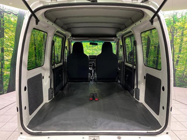 ハイゼットカーゴ デラックスリミテッド 4WD 禁煙車 MT車 エアコン パワーウィンドウ ラジオ再生 ドアバイザー ABS プライバシーガラス パワーステアリング 衝突安全ボディ(7枚目)